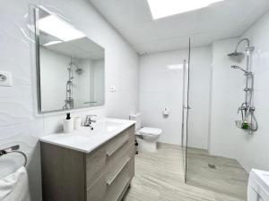 PYR Beach and Pool Studio I