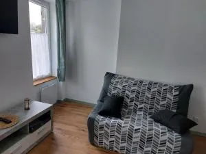 studio refait à neuf clos saint genest - Les Ancizes-Comps