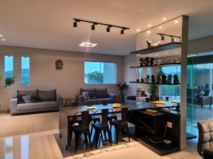 Mol Residence