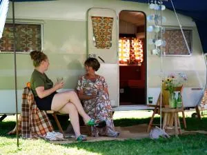 Retro Caravan Karavaan - Dronten