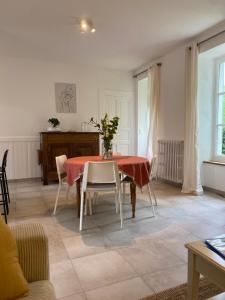 Maisons de vacances Clos des Chardons - Le Jardin : photos des chambres
