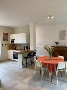 Maisons de vacances Clos des Chardons - Le Jardin : photos des chambres