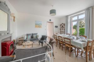Maisons de vacances Villa pour 7 adultes, 1 enfant, a 400m de la mer : photos des chambres