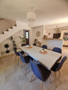 Maisons de vacances Villa des Oliviers avec piscine privee - 5min des Gorges Ardeche : photos des chambres