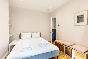 Stylish Kings Cross Apartment with Garden