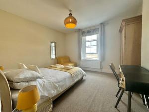 Fabulous Coastal Family Cottage - Portland, Dorset