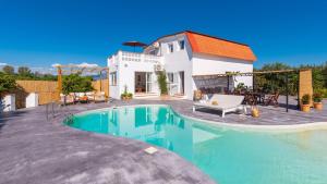 Finca Raziel Cártama by Ruralidays