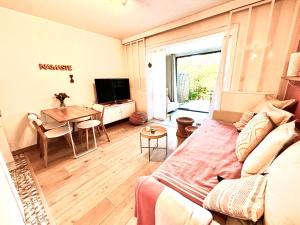 La petite Pinède Studio climatisé proche plage