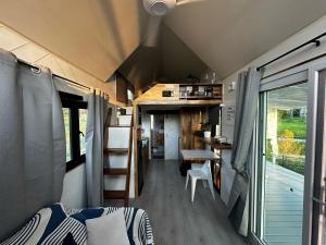 Beachfront Tiny House, Koh Samui, Thailand with FREE Rowboat