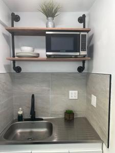 2 Nice and Cozy guest house