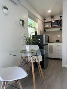 2 Nice and Cozy guest house