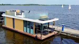 Houseboat Robbedoes - Terzool