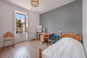 Maisons de vacances Proche du port & plages - Terrasse - Maison pour 5 : photos des chambres
