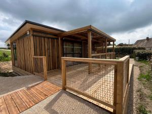 Campings La Buissonniere Lodges : photos des chambres