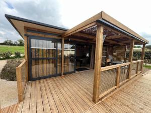 Campings La Buissonniere Lodges : photos des chambres