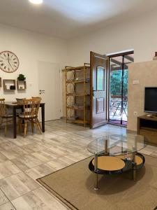 Apartman "Almond house 2"