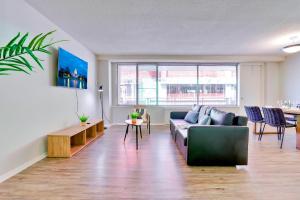 Contemporary Apt Near DC Gym, Metro & More!