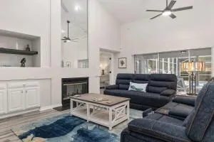 Peacock Paradise - Belleview