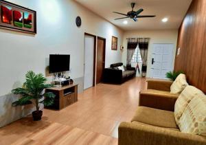Kuching Hui Sing Garden Single Storey House