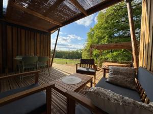 Campings La Buissonniere Lodges : photos des chambres