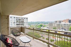 Family-Sized 3BR Retreat Minutes from Reagan National