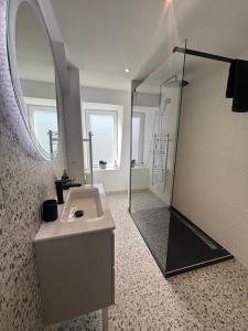 Appartements Appartement central, proche gare & climatise : photos des chambres