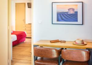 Hotels Au Bien Etre piscine chauffee : photos des chambres