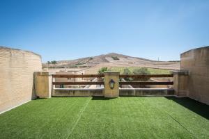 4 Bedroom Holiday Home with Private Pool