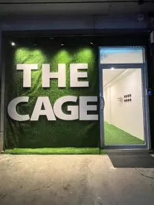 The Cage Suites - Bang Yo