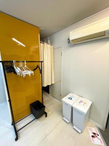 Hot Deal! Simple, no-frills room 3 guest