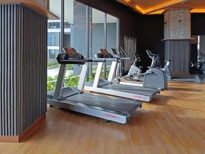 Premium Collins Boulevard Near Airport