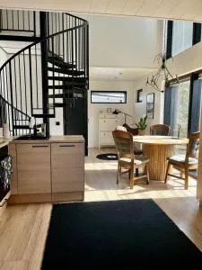 Bright and cozy two-bedrooms apartment with 4 beds! - Niittylahti