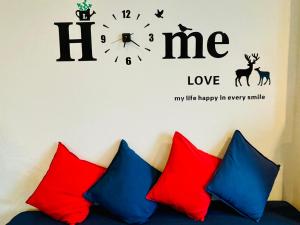 The base Central 2 bed 1 bath 514 by Numam