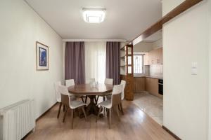 FilOikos Veranda Deck Escape and Retreat 3Br 2Ba