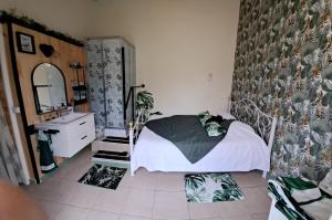 B&B / Chambres d'hotes Chez Martine et Bernard : Chambre Double - Vue sur Jardin