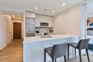 Bright Apt Downtown Seaport