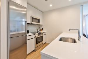 Bright Apt Downtown Seaport