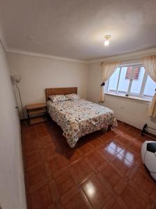 The yellow house in the valley