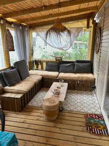 Charmant mobil home camping Les Embruns