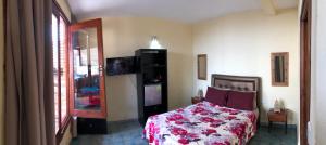 Little Paradise House