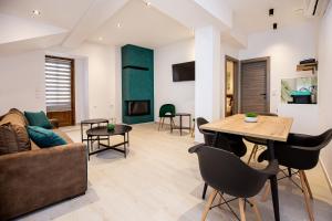 Beautiful Alice Luxury Suites