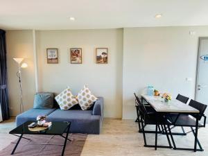 The base Condo luxury 2 bed 2 bathroomby Numam