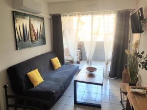 Appartements Le Venizio - Classe 2 etoiles - T2 climatise, avec terrasse, parking, pret de velos, 10 minutes a pied gare et centre ville : photos des chambres