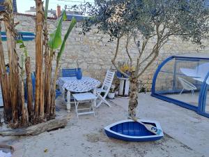 B&B / Chambres d'hotes Chambre bleue avec acces plage : photos des chambres
