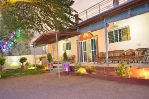 Tulip Garden Farm House - Farrukhnagar