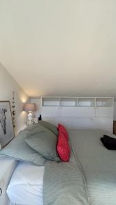 Appartements Duplex avec vue sur les Alpilles : photos des chambres