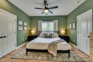 Renovated 2BR by Riverwalk & Medical District