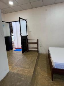 Unawatuna White Villa