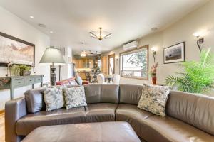 Walkable Apt in Carbondale Luxury Artists Loft