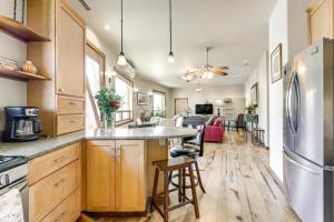 Walkable Apt in Carbondale Luxury Artists Loft